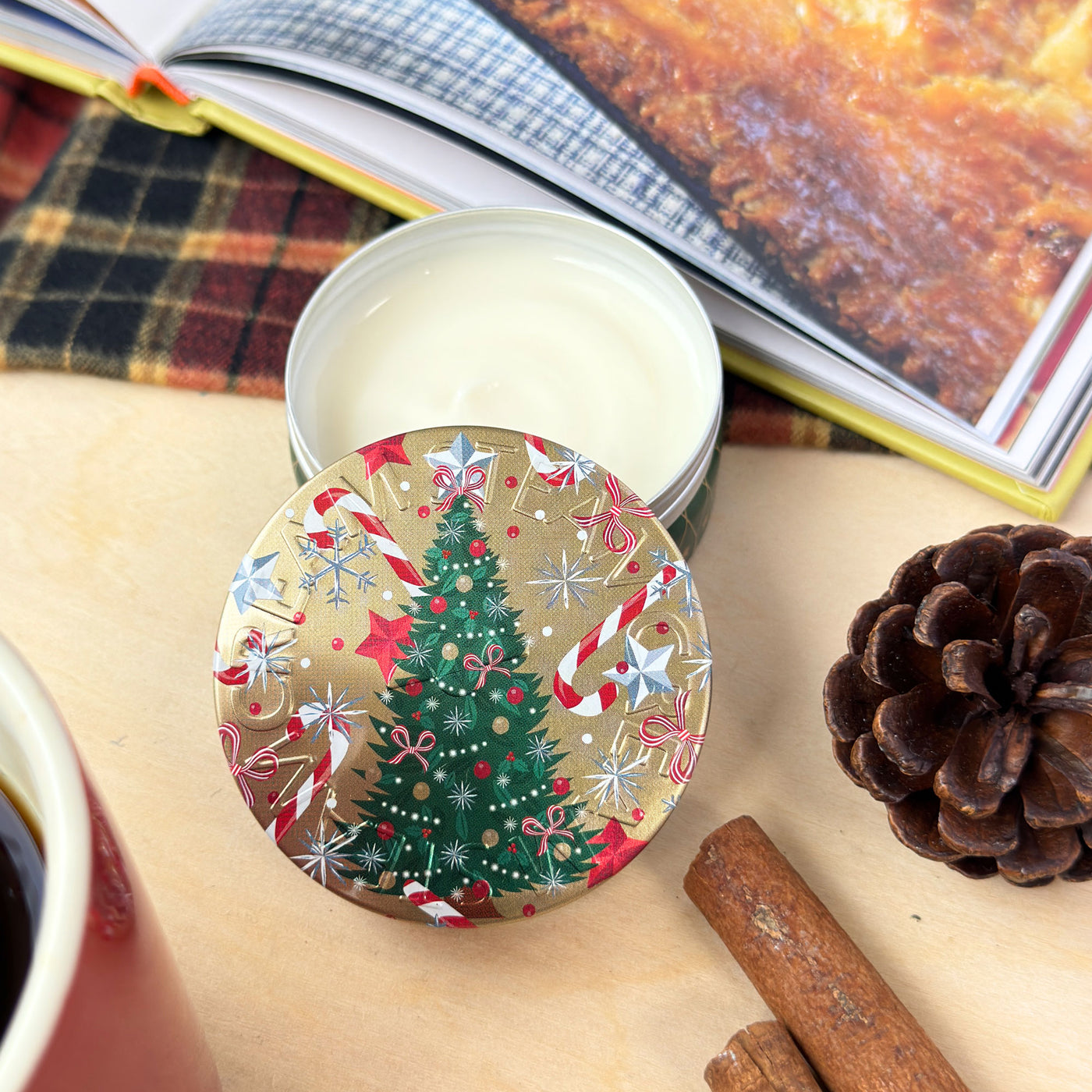 ウィンター・スパークル／スチームクリーム限定デザイン缶